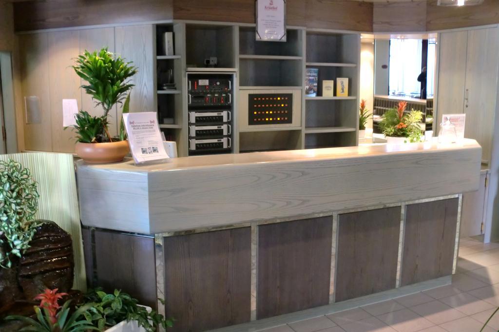 Hotel Krauthof ルートヴィヒスブルク エクステリア 写真
