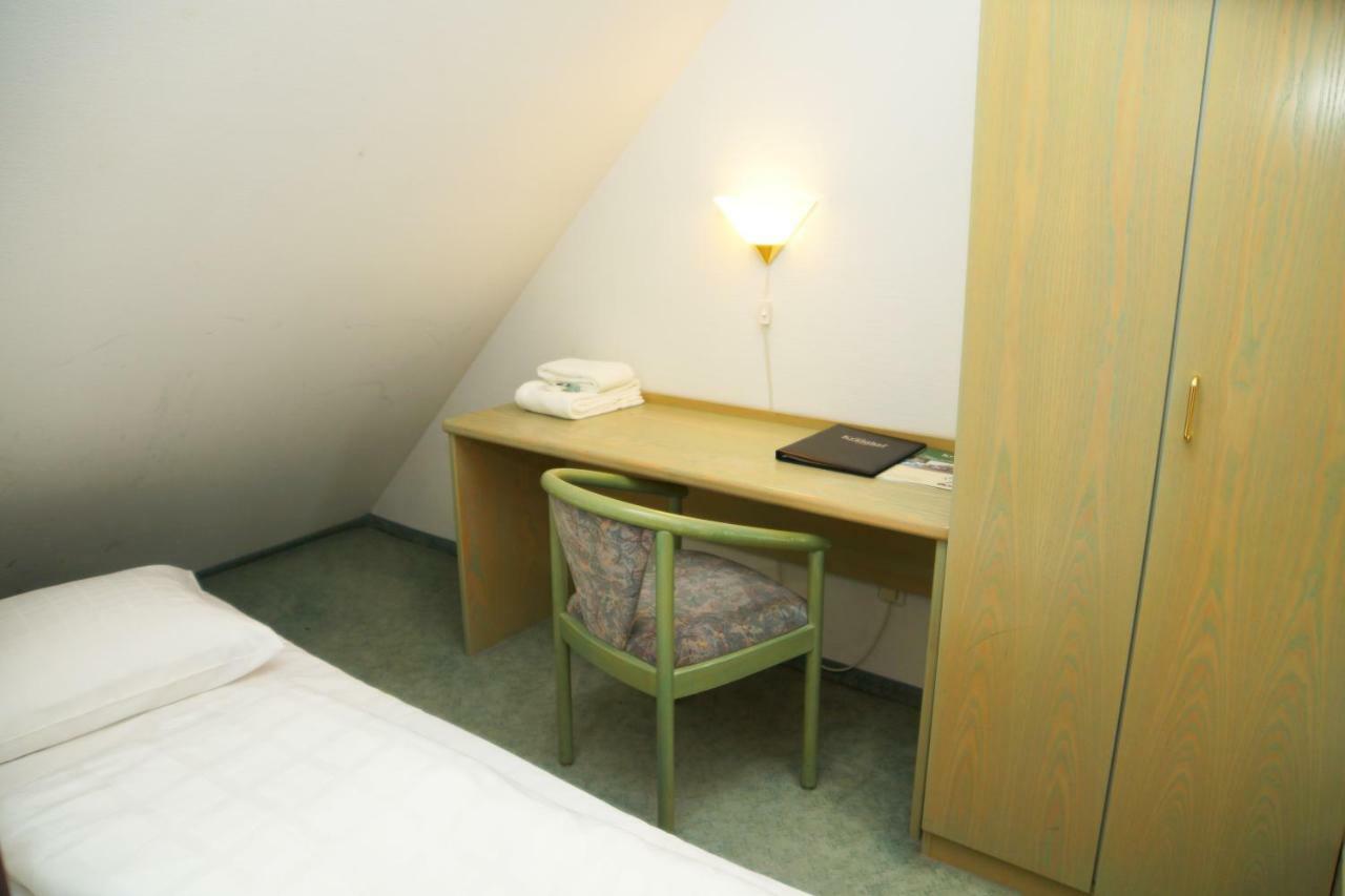 Hotel Krauthof ルートヴィヒスブルク エクステリア 写真