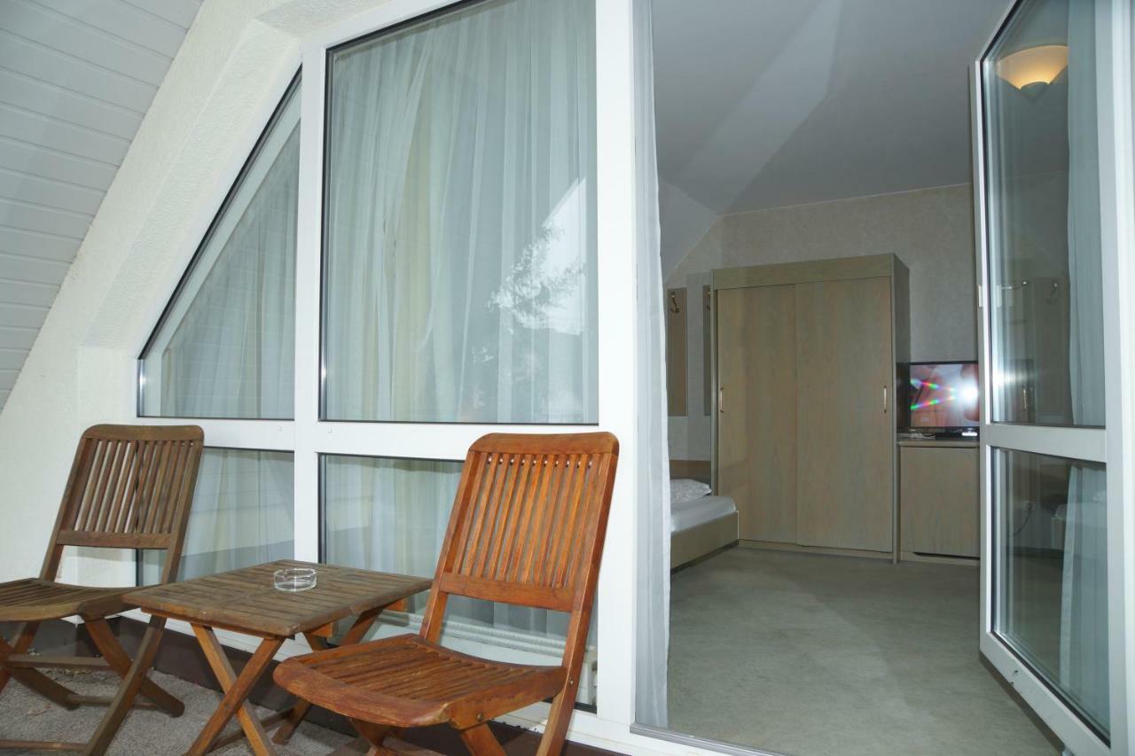 Hotel Krauthof ルートヴィヒスブルク エクステリア 写真